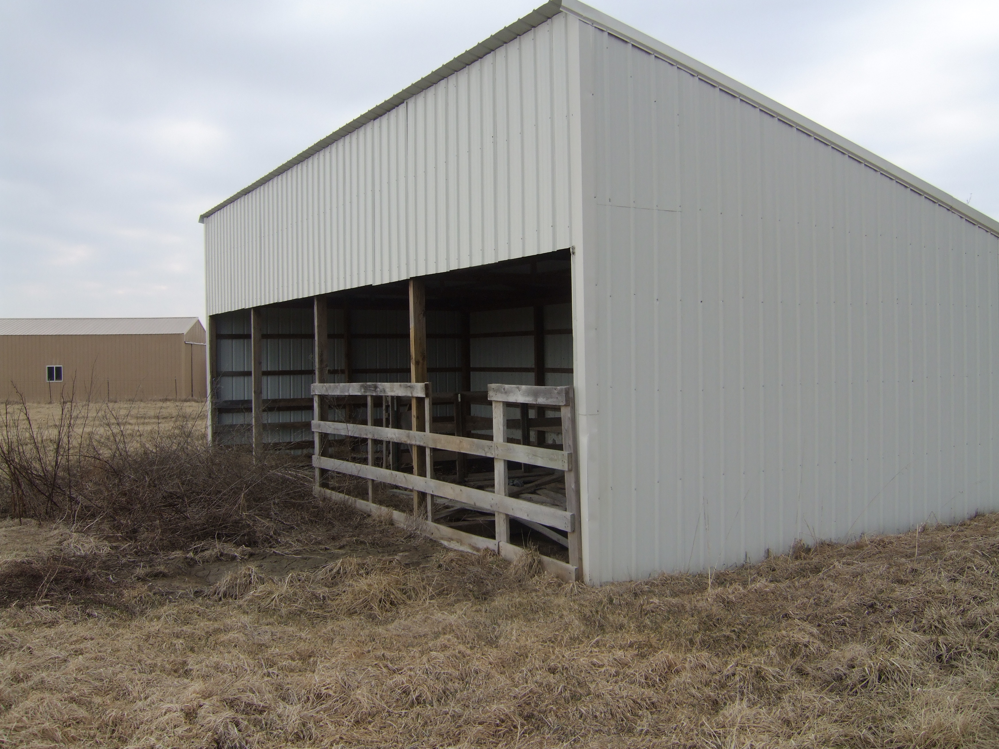 Best Place: How to build a small cattle shed